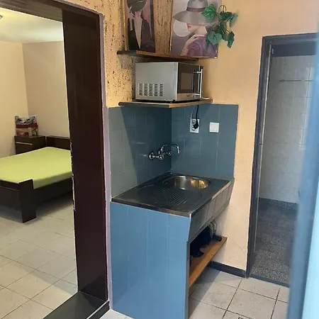 بيت ضيافة Surf House Rose I Po3a L