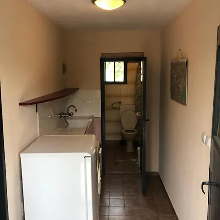 Surf House Rose I Po3a L غولدن ساندز