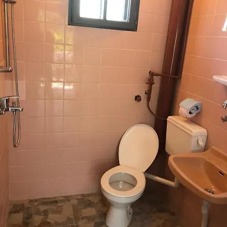 بيت ضيافة Surf House Rose I Po3a L 3*