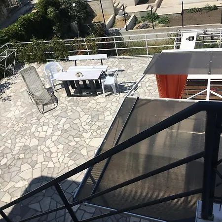 بيت ضيافة Surf House Rose I Po3a L