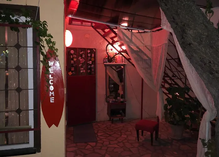 Guest house Surf House Rose I Po3a L