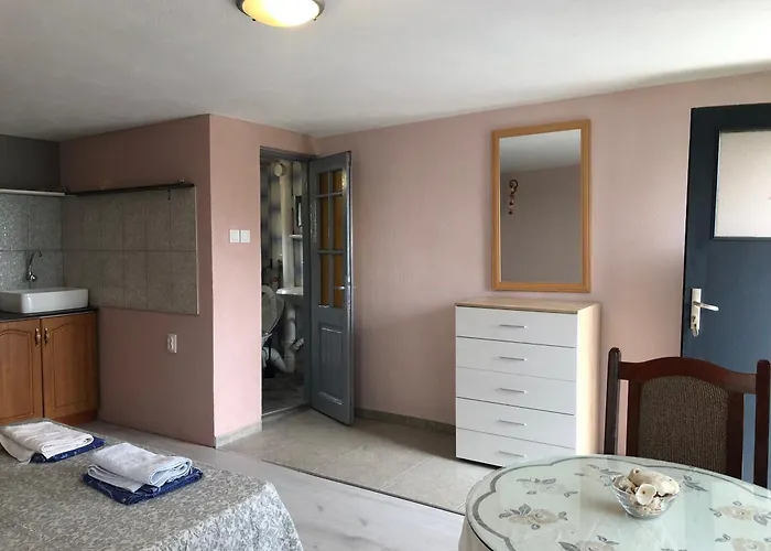 Surf House Rose I Po3a L