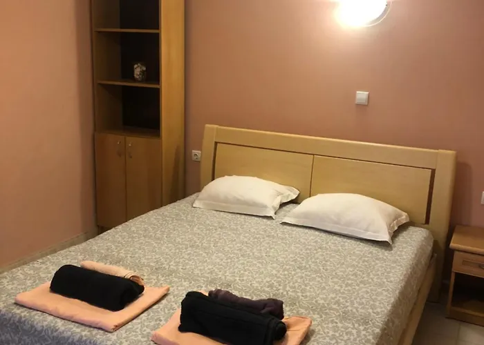 Guest house Surf House Rose I Po3a L Golden Sands