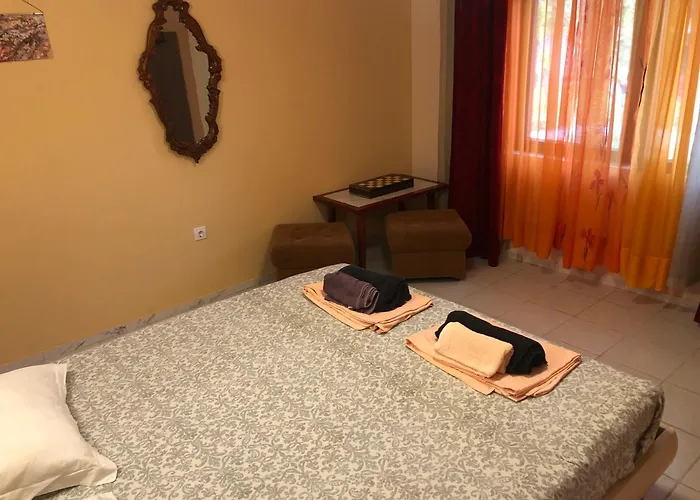 Guest house Surf House Rose I Po3a L Golden Sands