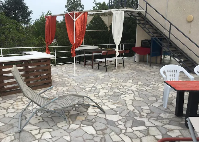 Surf House Rose I Po3a L 3* Golden Sands