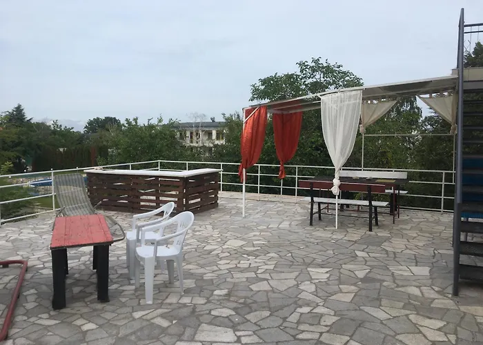 Guest house Surf House Rose I Po3a L