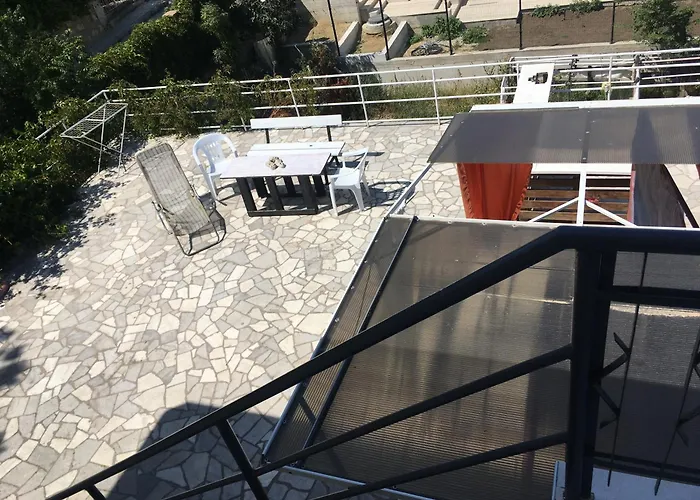 Guest house Surf House Rose I Po3a L