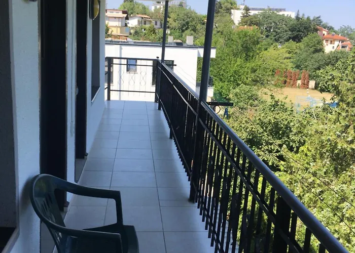 Surf House Rose I Po3a L Guest house Golden Sands