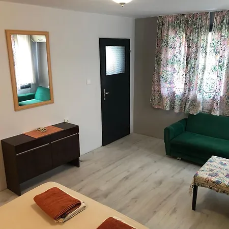 Guest house Surf House Rose I Po3a L