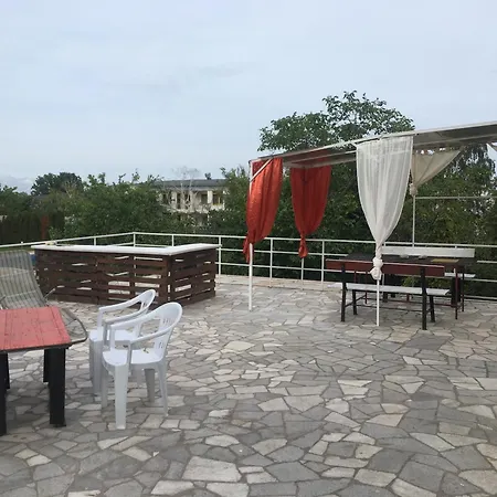 Penzion Surf House Rose I Po3a L