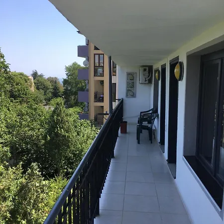 Surf House Rose I Po3a L Penzion