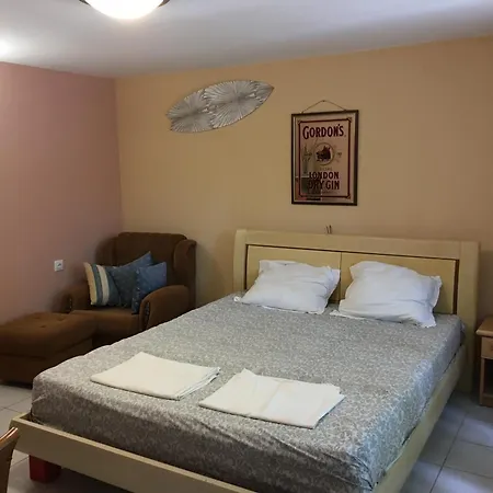 Surf House Rose I Po3a L Penzion
