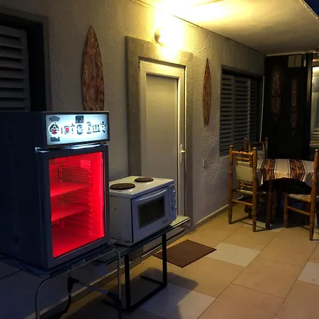 Guest house Surf House Rose I Po3a L
